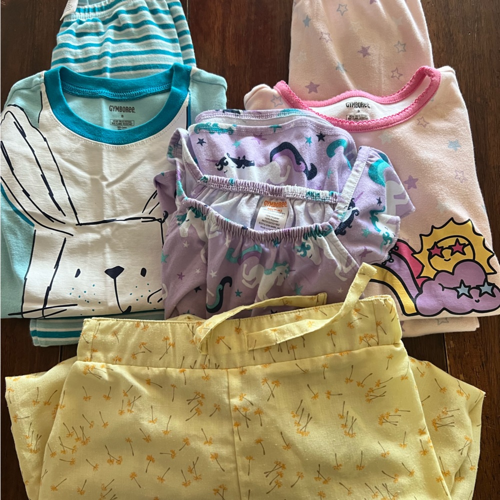 Bundle of girl’s sleepwear from Gymboree & Gap Size 8
